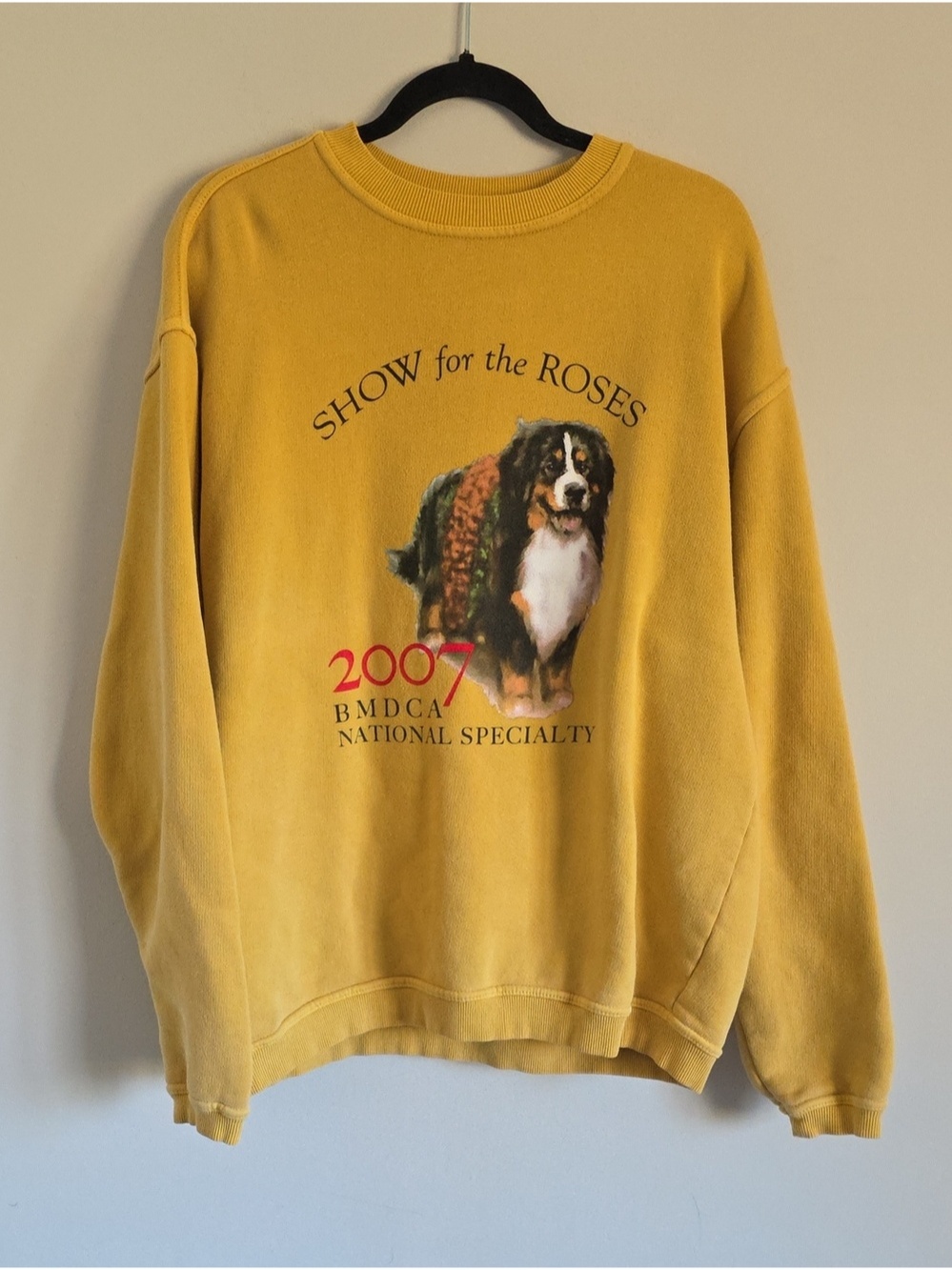Vintage 2007 Show For The Roses Bernese Mountain Dog Mustard Yellow Sweatshirt